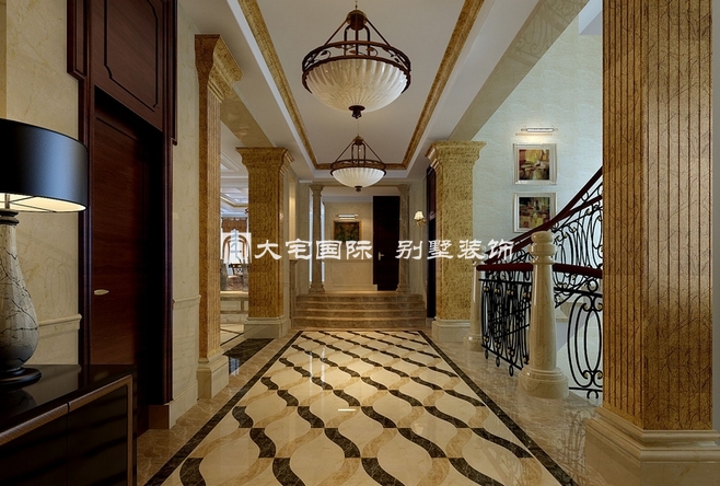 别墅楼梯间的欧式设计风格